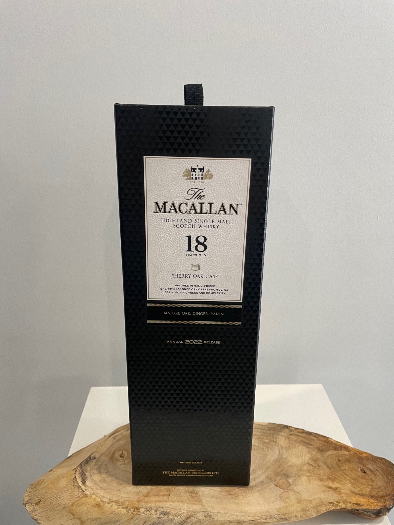 Macallan 18 Year Old Sherry Oak Cask 2022 Release 700ML ABV  43% - Cigar & Whisky Cellar